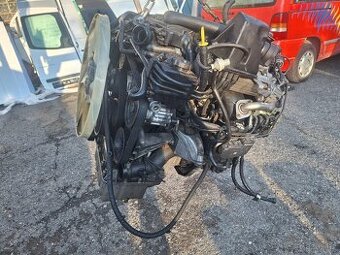 motor mercedes sprinter 2,2 651