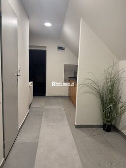 Pronájem bytu 1+kk 36 m², Praha - Modřany, ev.č. 100954