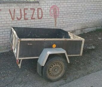 Přívěsný vozík
