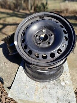 Ocelový disk 6Jx15 ET 47 5x112 z VW Golf