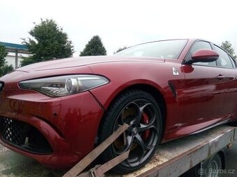 Alfa Romeo Giulia - DÍLY Z VOZU i na Quadrifoglio