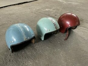 Staré helmy - už jen modrá - 1