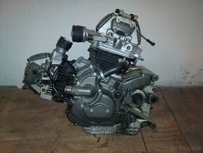 Ducati ST2. Motor.
