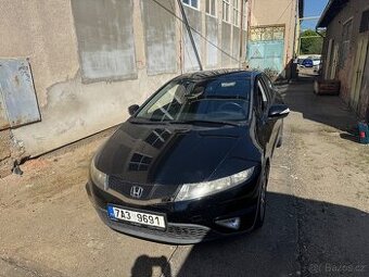 Honda Civic 8g 1.8 103kw