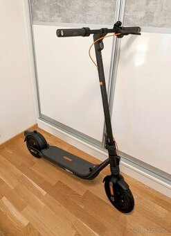 Segway Ninebot F2 PRO E odpružená elektrokoloběžka, 32 km/h