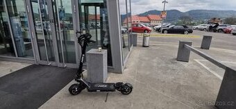 Elektro koloběžka Mukuta 10 dual