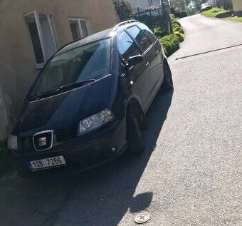Seat alhambra