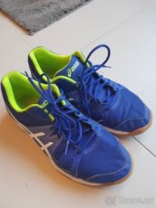 Tenisky Osics vel.39,5 - do haly - 1