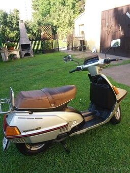 Skůtr Yamaha XC 180