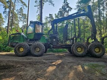 Vyvážecí souprava JOHN DEERE 1510E naklápění sloupu