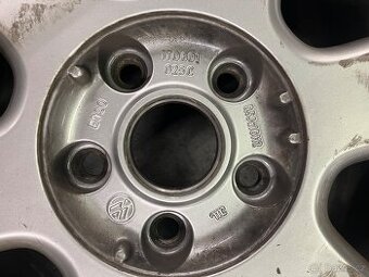 Hliníkové disky originál VW 6.5Jx16 ET50 5x112