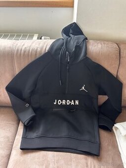jordan mikina - 1