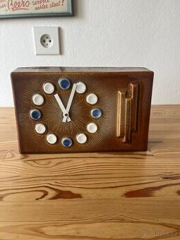 Retro stolní keramické hodiny