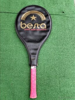 Tenisová raketa besta