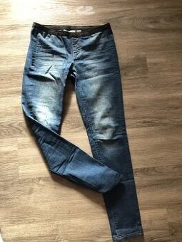 Nové strečové džíny Mango vel. 36
