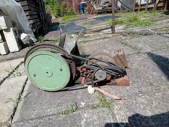 Elektricka sekačka kopřiv - 1