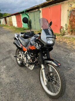 Honda NX650 Dominator 1997