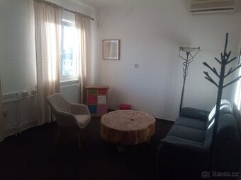 Nebytová místnost / kancelář