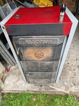 Kotel VIADRUS HERCULES U26 + radiator 4 ks