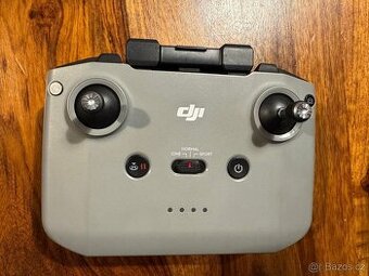 DJI RC ovladač originál, TOP stav, jede s Mini & Mavic