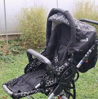 Na DORJAN kočárek (podvozek) JEN sportovní sedačka.