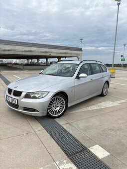 BMW e91 325i N52 manuál