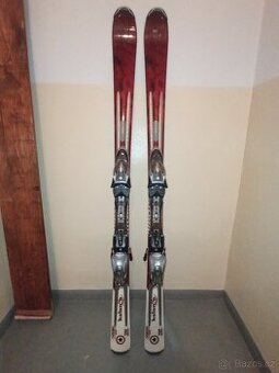 Dámské carvingové sjezdové lyže zn. Atomic