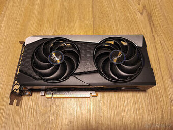 Sapphire Nitro+ AMD Radeon RX 6600XT Gaming OC 8GB