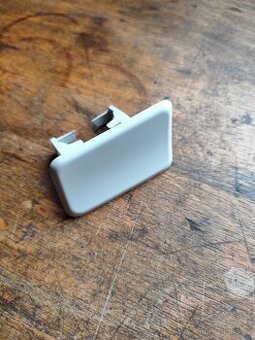 BMW X3 E83 LCI krytka ostřikovače bílá