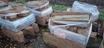 Pískovcové kvádry podezdívka