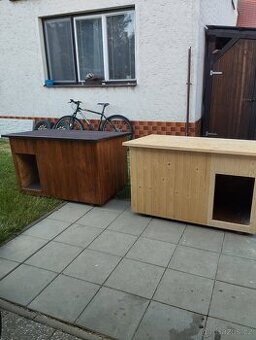 Nová zateplená psí bouda