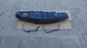 Mitsubishi Pajero III  – Nádrž 5dv na opravu