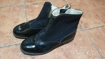 Zimní kotníkové boty Svit