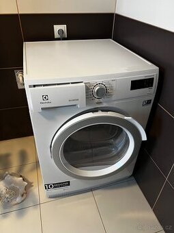 Sušička Electrolux EDH 3887GDE - 1