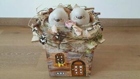 Dekorace ptačí hnízdo s ptáčky