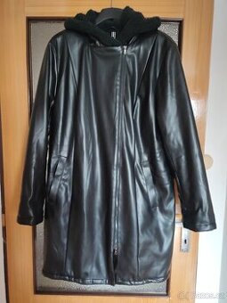 Dámský kabát z ekokůže