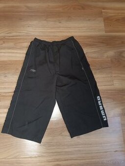TŘÍČTVRTEČNÍ KALHOTY zn. UMBRO, vel. 11/12 Let