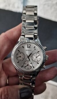 Dámské hodinky Guess W03231 1