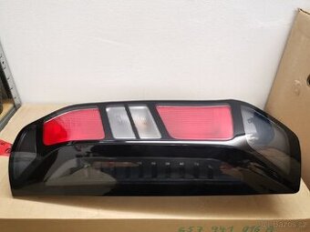 Ford Transit Custom lampa zadni svetlo od r.v 2023