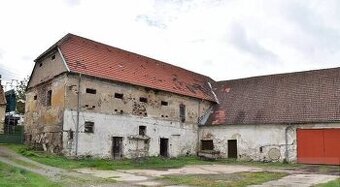 Staré trámy a demontáž zdarma