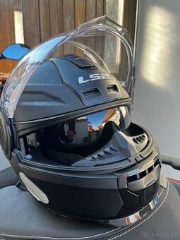 Moto přilba LS2, Black - M (57-58)