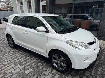 Toyota Urban Cruiser 1,3 VVTi 74 kW, serviska