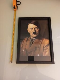 Adolf Hitler,,Wehrmacht,Waffen SS