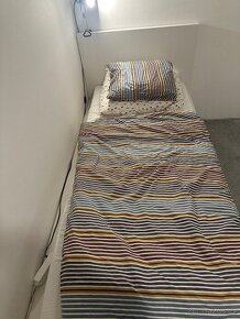 Ikea postel MALM