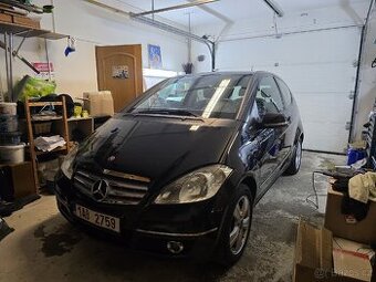 Mercedes A W169 150 manual