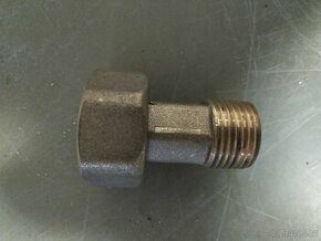 Šroubení 1/2" k vodoměrům - 1
