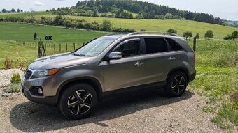 Kia Sorento II plná výbava
