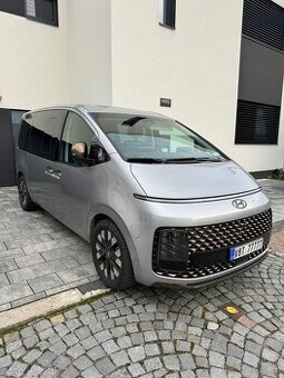 Hyundai Staria Luxury 4x4 2.2 nafta 130kw