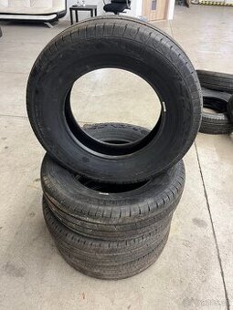 Continental 205/75 r16C