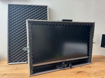 Monitor Samsung 28" v kufru - 1
